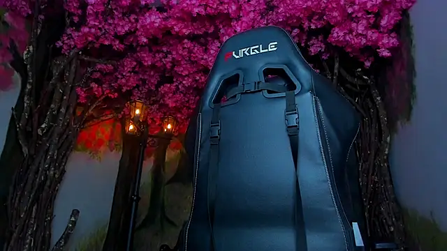 Snapshot of alexgiraldo_ chatting on February 14, 11:53 pm alexgiraldo online show from February 14, 11:53 pm