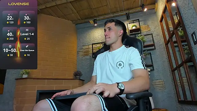 Snapshot of alexgiraldo_ chatting on February 18, 11:22 am alexgiraldo online show from February 18, 11:22 am