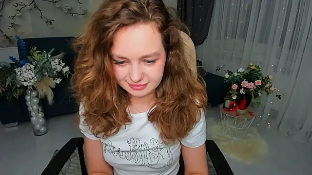 MiracleCurly online show from April 15, 7:58 pm