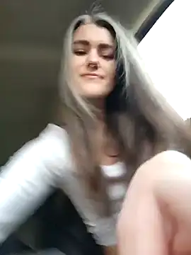 Snapshot of Lilmissvyx chatting on January 13, 4:41 pm Lilmissvyx online show from January 13, 4:41 pm