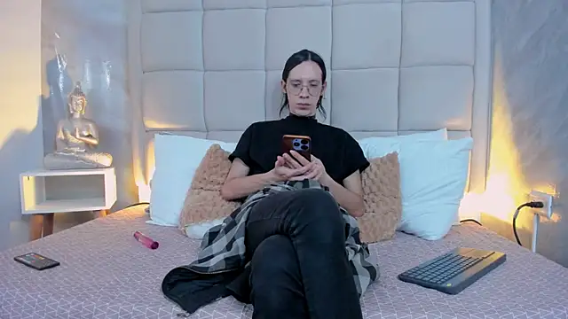 Hecatee 77 online show from September 19, 7:47 pm