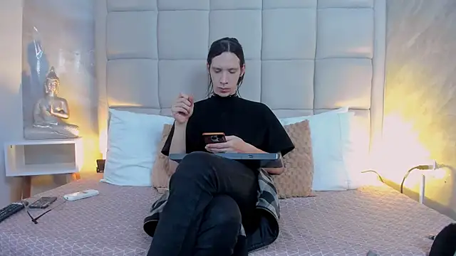 Hecatee 77 online show from September 27, 8:03 pm