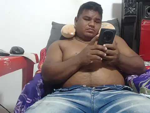 PONSE LATINO online show from November 25, 3:23 pm