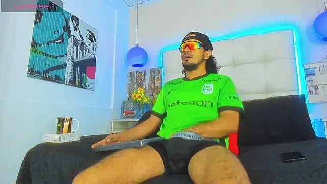 Snapshot of steffanxxll chatting on May 24, 3:28 pm steffanxxll online show from May 24, 3:28 pm