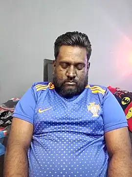 Rayansmith  online show from January 9, 3:04 pm