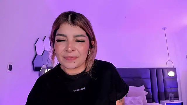 LisaMonroe  online show from March 8, 2:55 am