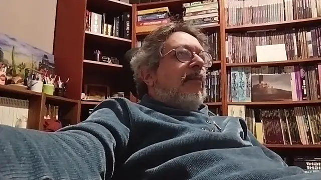 Mandra is a whore online show from November 12, 10:20 pm