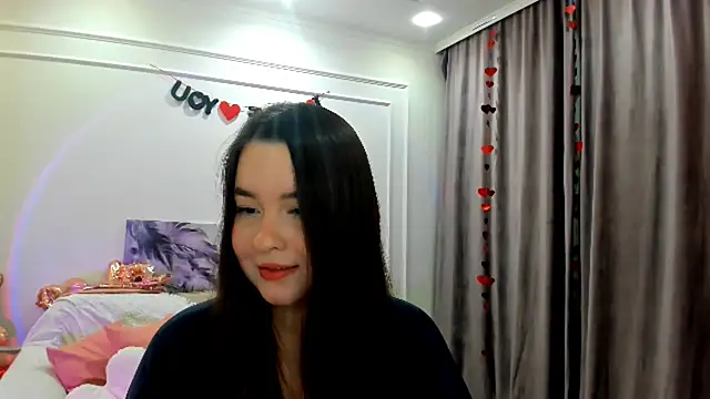 WishToBloom online show from February 28, 7:26 pm