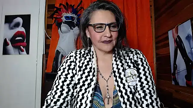 merlyna goldens online show from January 28, 9:19 am