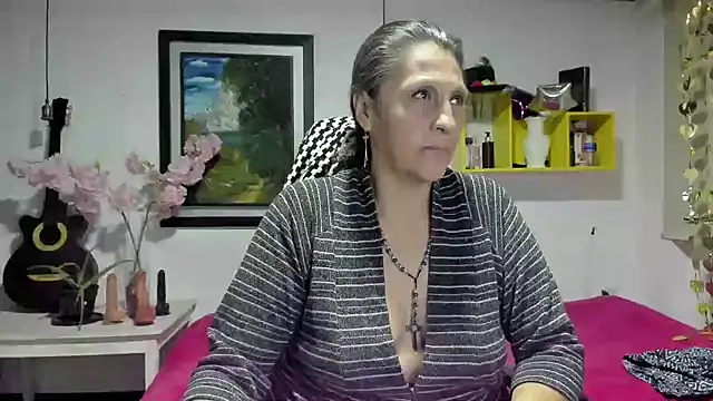 merlyna goldens online show from January 30, 3:11 am