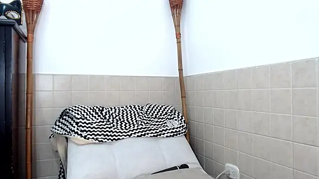 merlyna goldens online show from March 21, 9:12 am