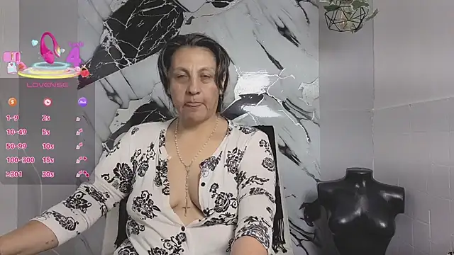 merlyna goldens online show from September 24, 11:08 pm