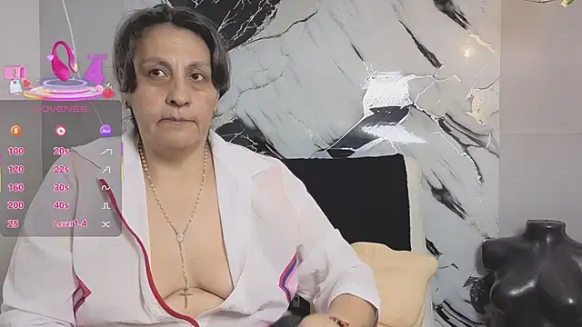 merlyna goldens online show from October 7, 11:13 pm