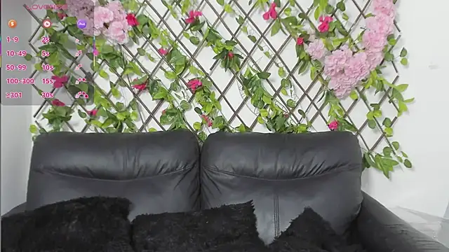 merlyna goldens online show from November 23, 1:05 am