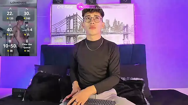 Snapshot of Andrew_thevil chatting on December 7, 3:58 am Andrew thevil online show from December 7, 3:58 am