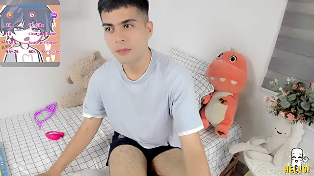 Snapshot of lucas_cute chatting on April 20, 7:15 pm lucas cute online show from April 20, 7:15 pm