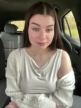 Snapshot of EllyNora chatting on March 13, 3:29 pm EllyNora online show from March 13, 3:29 pm