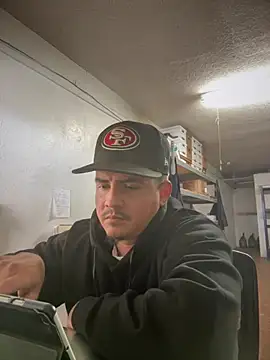 PeterGrandee online show from January 6, 9:00 pm