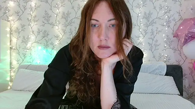 Imcarrieberry online show from March 11, 2:40 pm