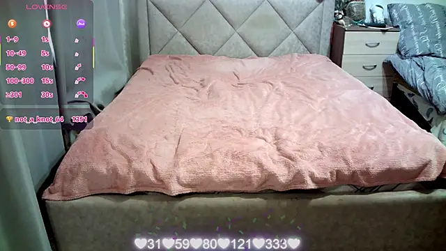 juliettkalen online show from April 6, 4:57 am