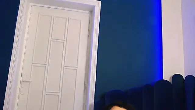 BeeaMayer online show from January 24, 1:03 pm