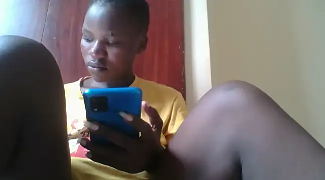 prettychic5 online show from December 19, 7:18 am