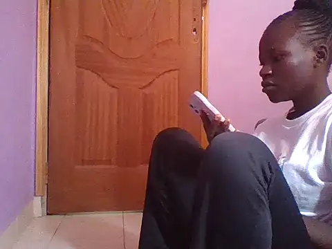 prettychic5 online show from September 12, 7:30 am