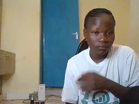 prettychic5 online show from February 17, 6:43 am