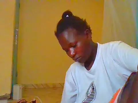 prettychic5 online show from March 24, 6:18 am