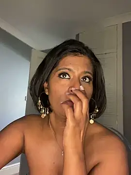 RoseMelanie online show from March 18, 8:47 am