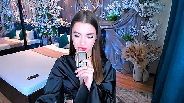 PutOnRepeat online show from March 16, 7:37 am