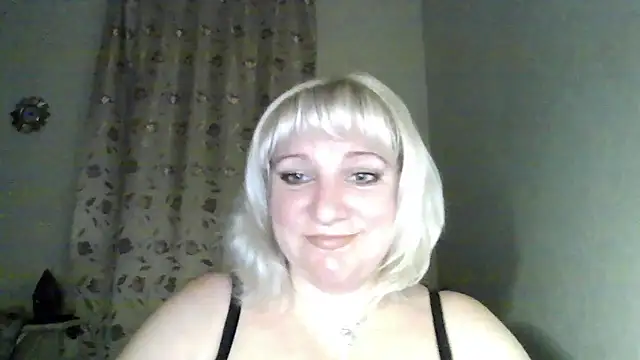 MeilomaWesa online show from October 30, 9:15 pm