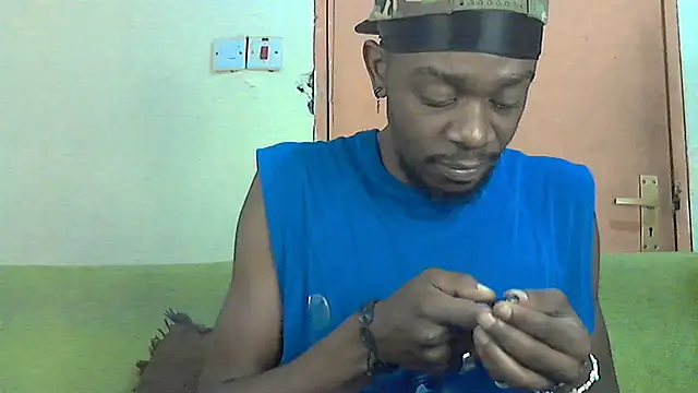 Snapshot of BIGDICKMULLAH chatting on October 13, 3:01 pm BIGDICKMULLAH online show from October 13, 3:01 pm