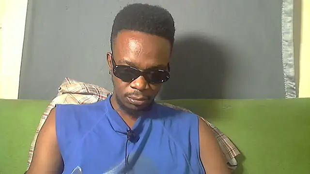 Snapshot of BIGDICKMULLAH chatting on February 9, 3:27 pm BIGDICKMULLAH online show from February 9, 3:27 pm