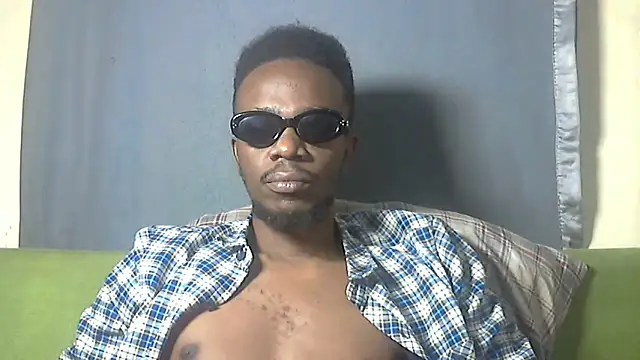 Snapshot of BIGDICKMULLAH chatting on February 13, 12:06 am BIGDICKMULLAH online show from February 13, 12:06 am