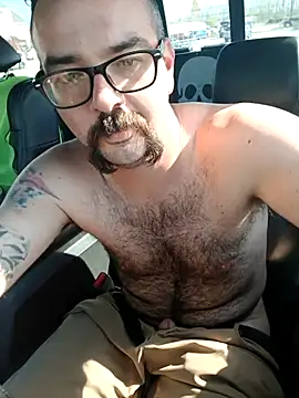 Snapshot of JObuddy661 chatting on May 5, 8:17 pm JObuddy661 online show from May 5, 8:17 pm