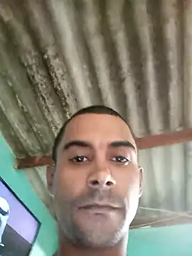 Snapshot of RoludoDF chatting on June 16, 5:15 pm RoludoDF online show from June 16, 5:15 pm