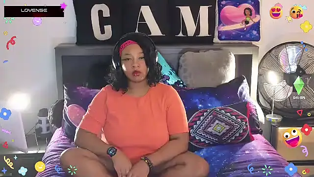 temptressbeauty24 online show from March 12, 2:30 am