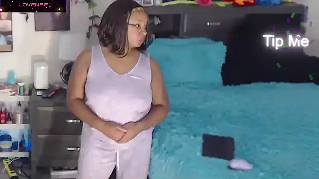 temptressbeauty24 online show from November 14, 5:17 am