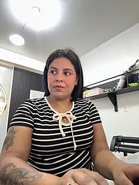 valelo online show from April 21, 1:28 pm