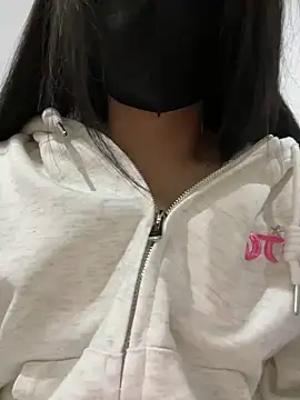 Snapshot of Asia-Lynn chatting on December 30, 11:04 am Asia-Lynn online show from December 30, 11:04 am