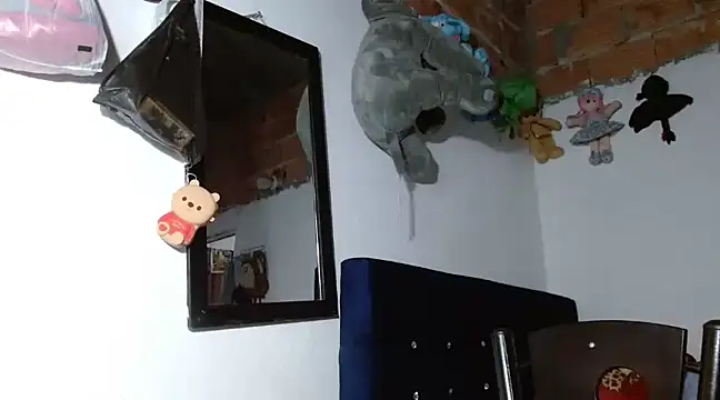 lucy hairypussy83 online show from March 18, 1:10 am