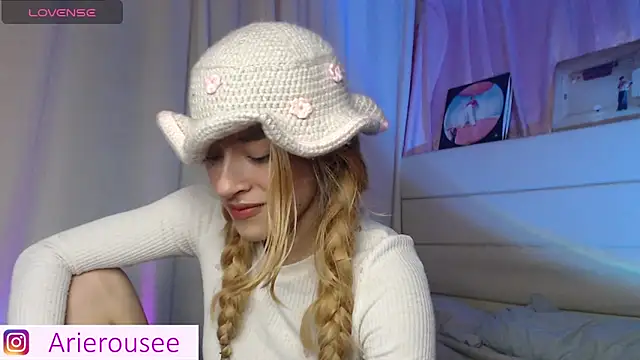 arie rousee sub online show from October 11, 1:49 am