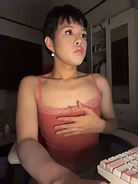 Plaxtique online show from January 8, 9:28 pm