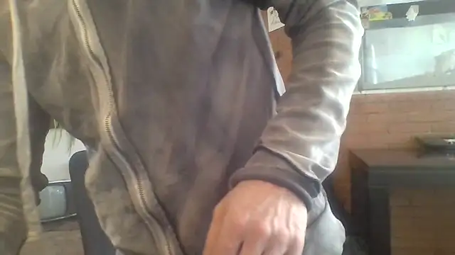 Snapshot of Stevenson988 chatting on October 14, 3:24 pm Stevenson988 online show from October 14, 3:24 pm