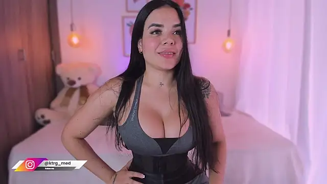 amelie gonzalez online show from December 20, 3:53 pm