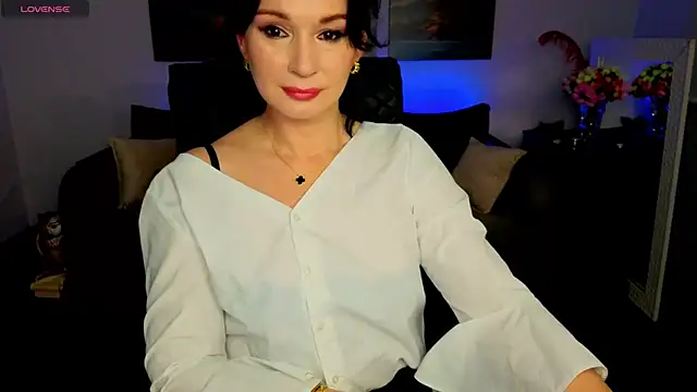 Snapshot of Sofia_Ford chatting on May 9, 1:27 pm Sofia Ford online show from May 9, 1:27 pm