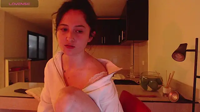 Snapshot of AlissonnFoxx chatting on January 25, 1:43 am AlissonnFoxx online show from January 25, 1:43 am