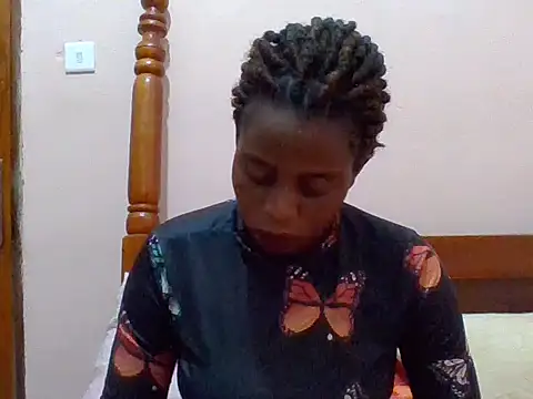 Snapshot of sweetbabra1 chatting on June 6, 7:46 am sweetbabra1 online show from June 6, 7:46 am