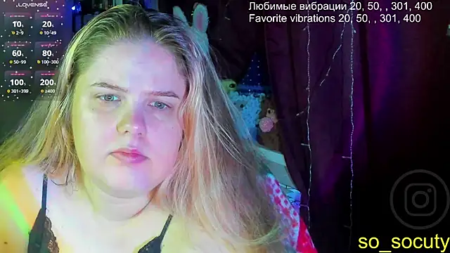 Snapshot of so_cute777 chatting on February 17, 3:25 am so cute777 online show from February 17, 3:25 am